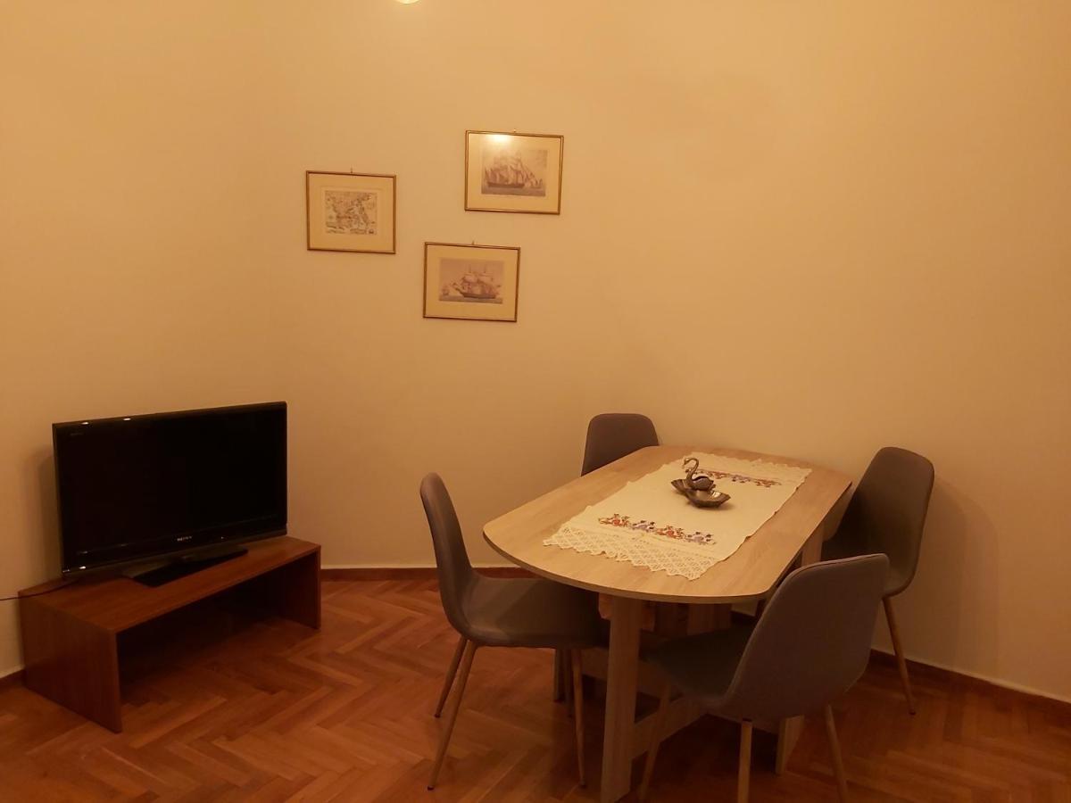 Maria'S Comfort Home Каламата Экстерьер фото