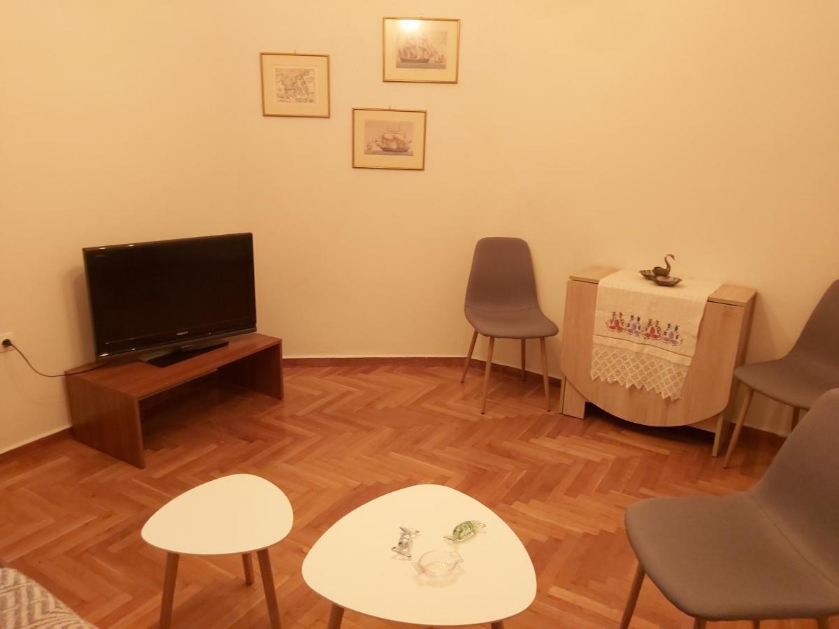 Maria'S Comfort Home Каламата Экстерьер фото
